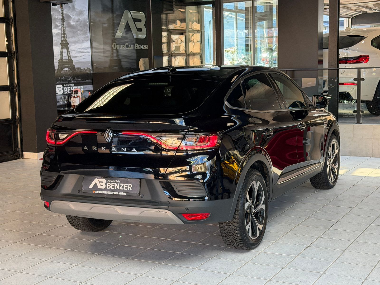 Fahrzeugabbildung Renault Arkana Techno/KAMERA/AMBIENTE/KAMERA/LEDER/ACC