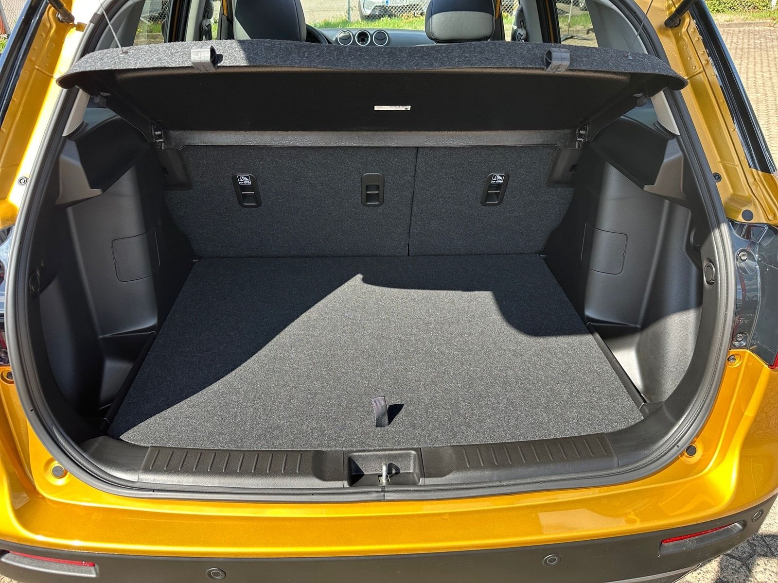 Fahrzeugabbildung Suzuki Vitara 4x4 1.5 ALLGRIP Comfort+ Kamera,LED,Navi