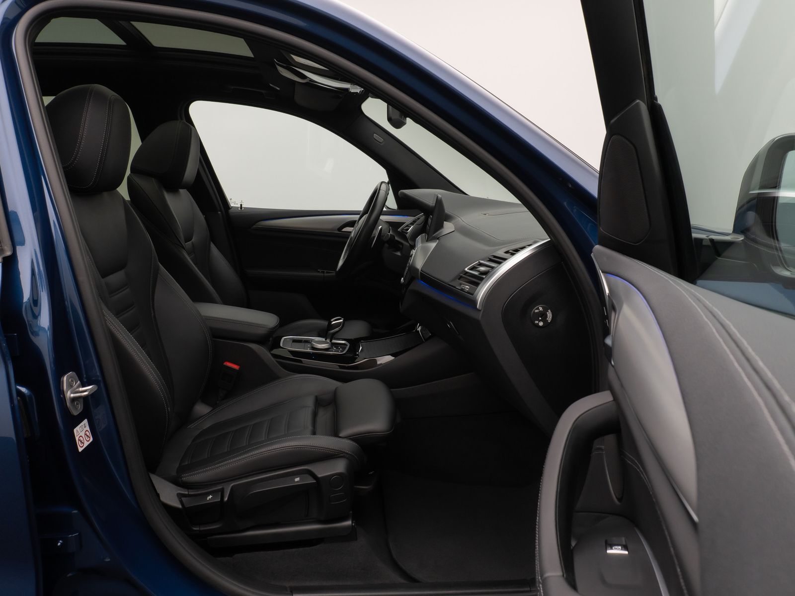 Fahrzeugabbildung BMW X3 xD20i M Sport Kamera Panorama DAB HiFi 20Zoll