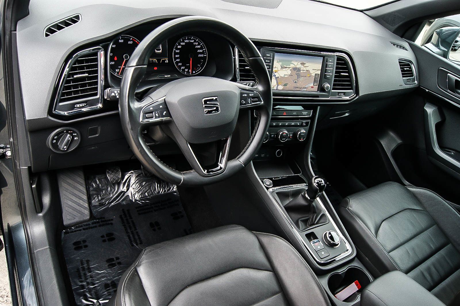 Fahrzeugabbildung SEAT Ateca 1.4TSI Xcellence LEDER NAVI 360°KAMERA ACC