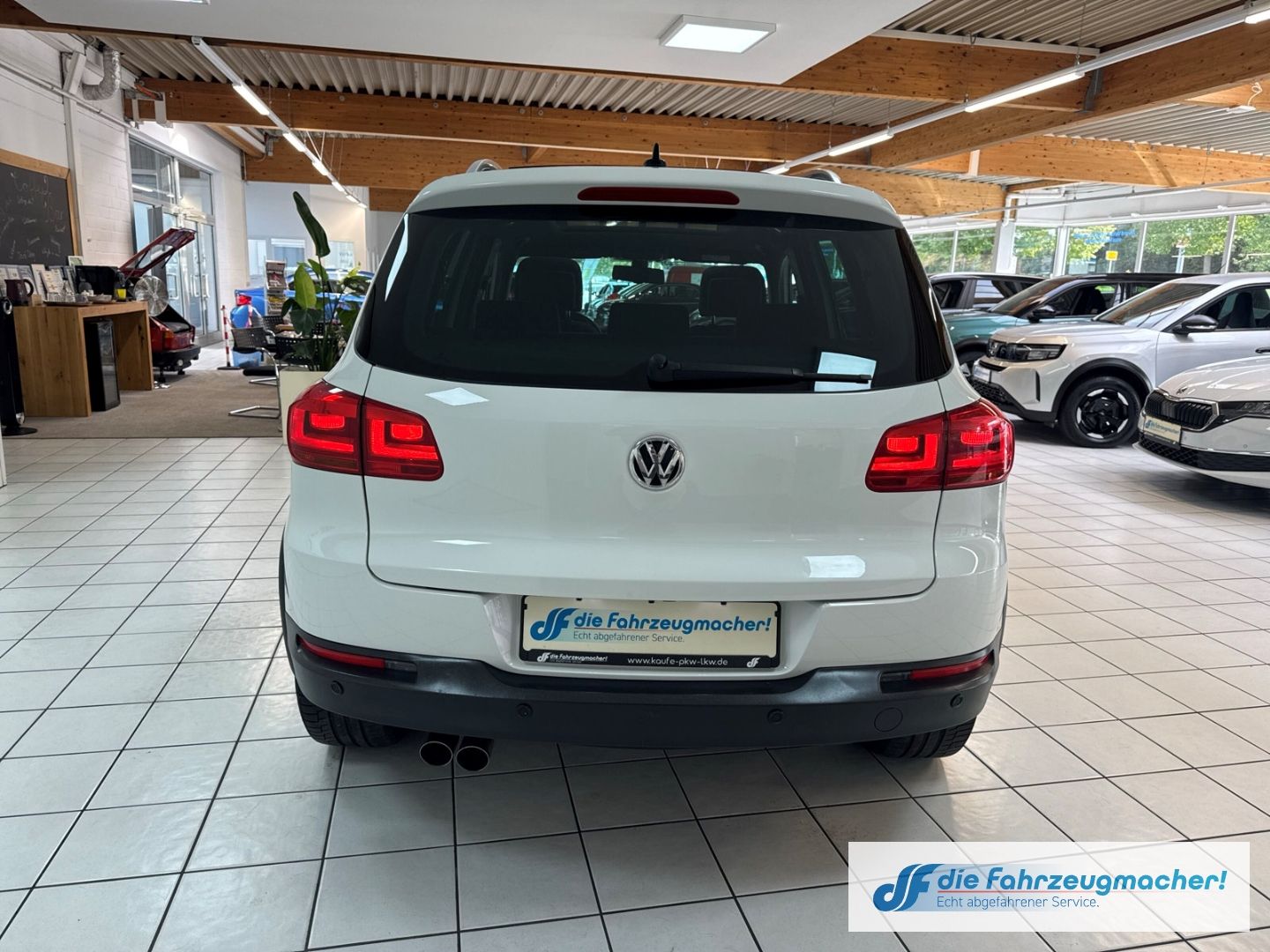 Fahrzeugabbildung Volkswagen Tiguan Lounge Sport & Style 4x4 AHK sch.