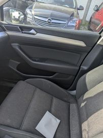Volkswagen Passat - 9