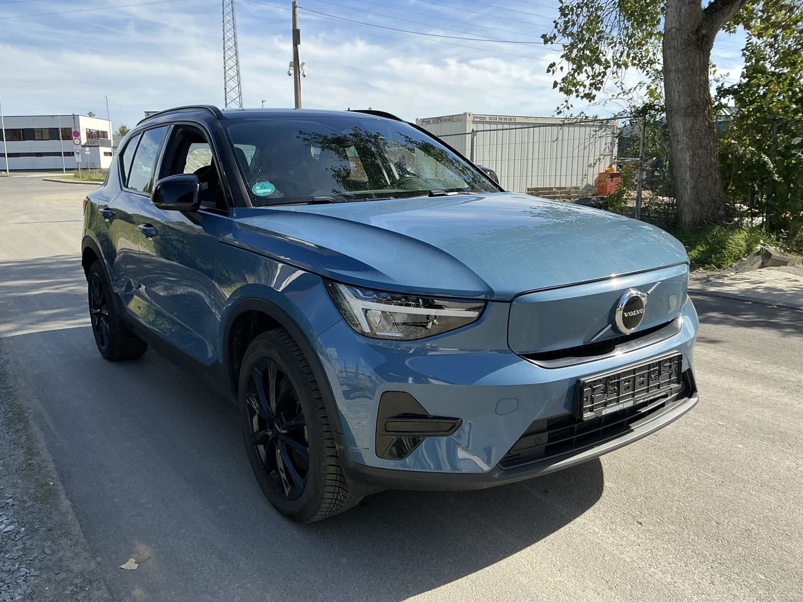 Volvo XC40 Plus R.Cam NaviAHK ACC LED SHZ 82 kWh 