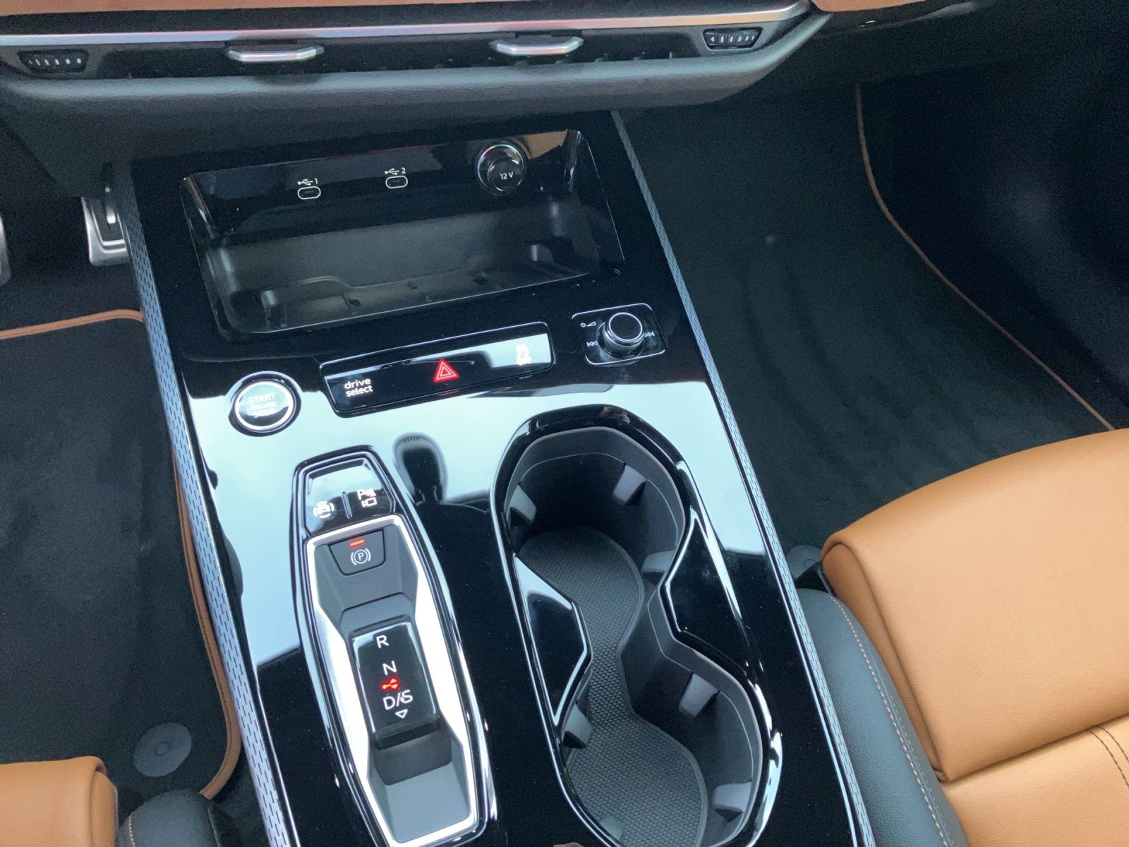 Fahrzeugabbildung Audi A5 Avant TDI Q TECH PRO, B & O MATRIX Tech Pro,