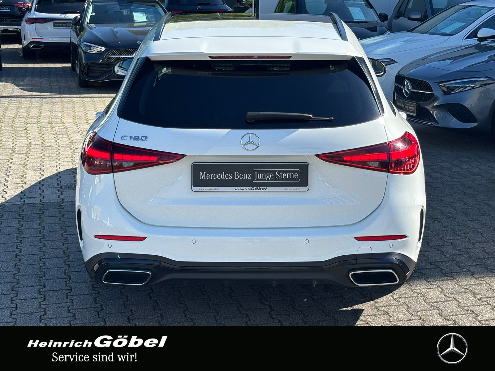 Fahrzeugabbildung Mercedes-Benz C 180 T AMG*PANO*LED*TOTWINKEL*NIGHT-PAKET*KAMER