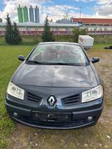 Renault Verkaufe Renault Migane Cabrio - Renault Megane mit Benzin-Antrieb: Cabrio, Automatik
