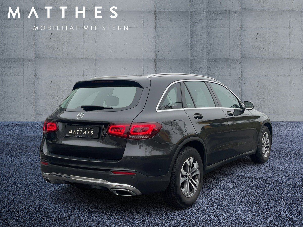 Fahrzeugabbildung Mercedes-Benz GLC 200 4M LED/Pano/Kamera/AHK