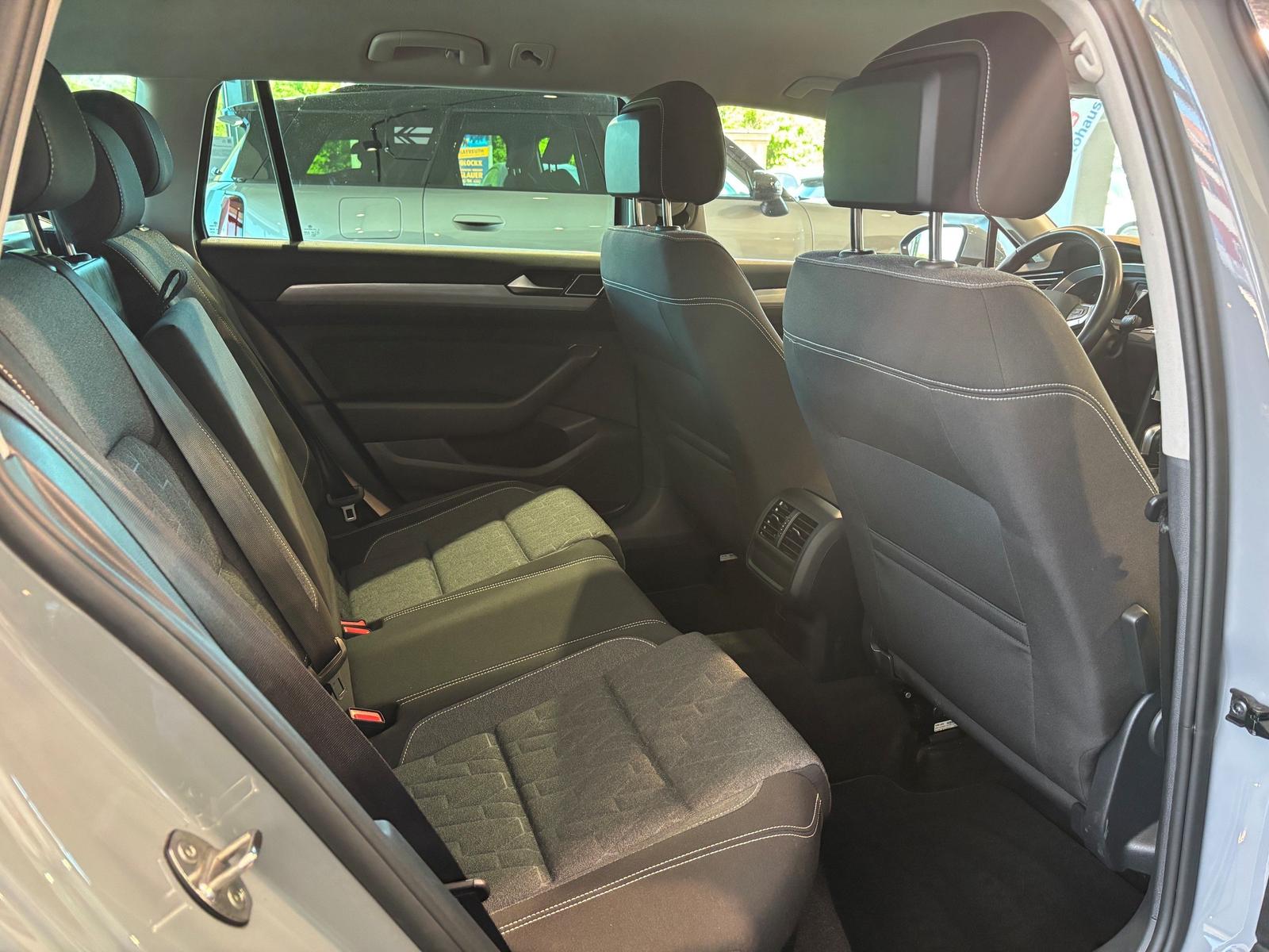Volkswagen Passat Business DAB RFK Parkassistent, миниатюра 17