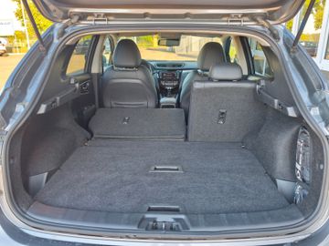 Nissan Qashqai Tekna*AHK*LED*Navi*SHZ*Kamera*PDC*