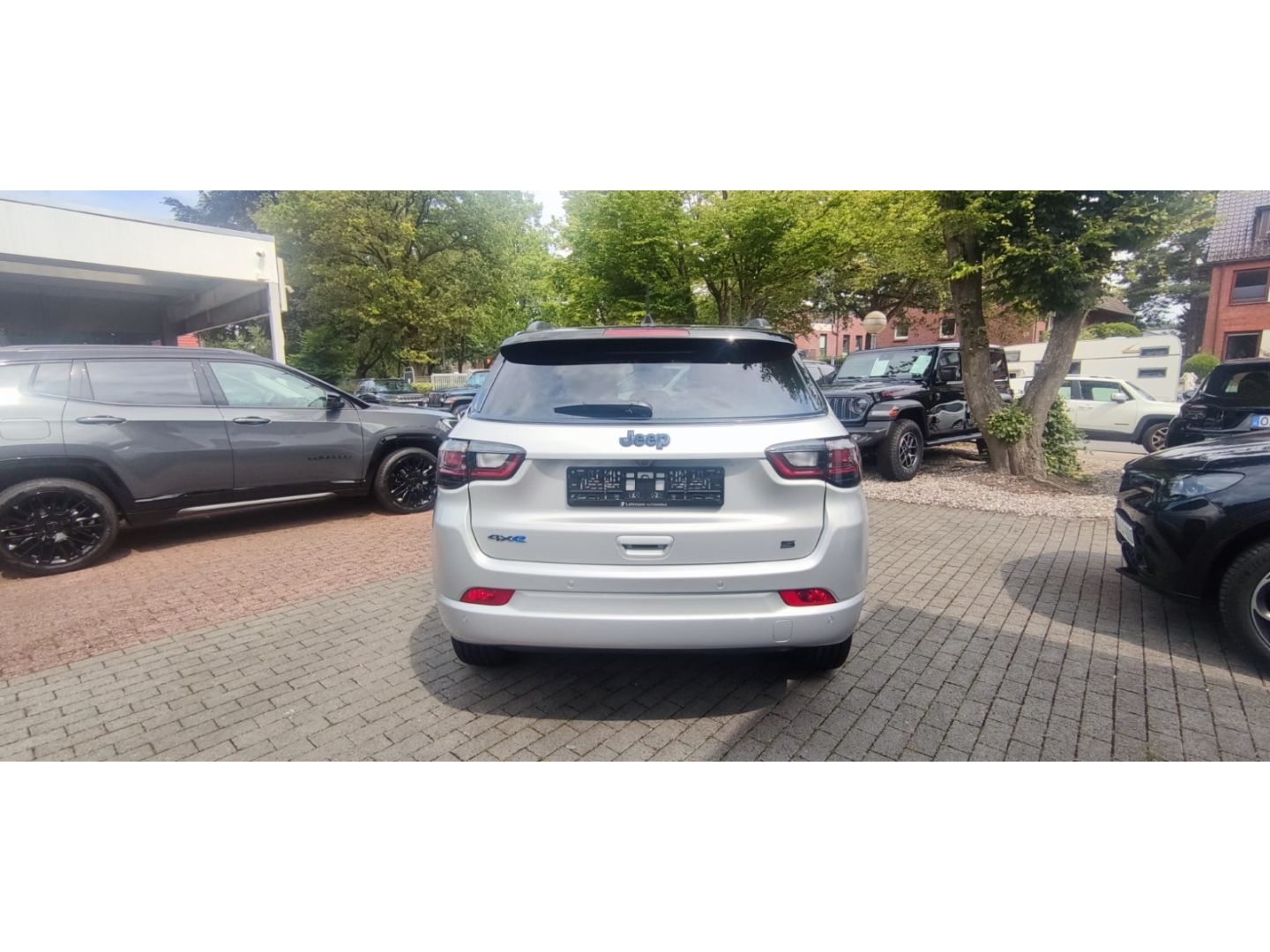 Fahrzeugabbildung Jeep Compass 1.3 PHEV 4xe ''S'' FIN Leder Pano