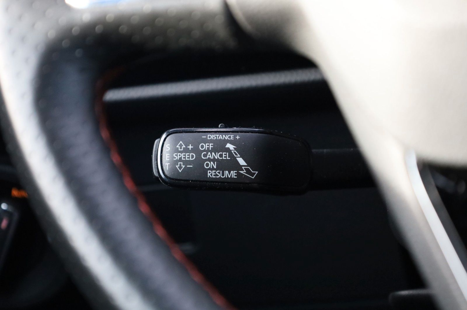 Fahrzeugabbildung SEAT Ateca FR 1,5 TSI DSG *AHZV *DAB*Navi*Winterpaket