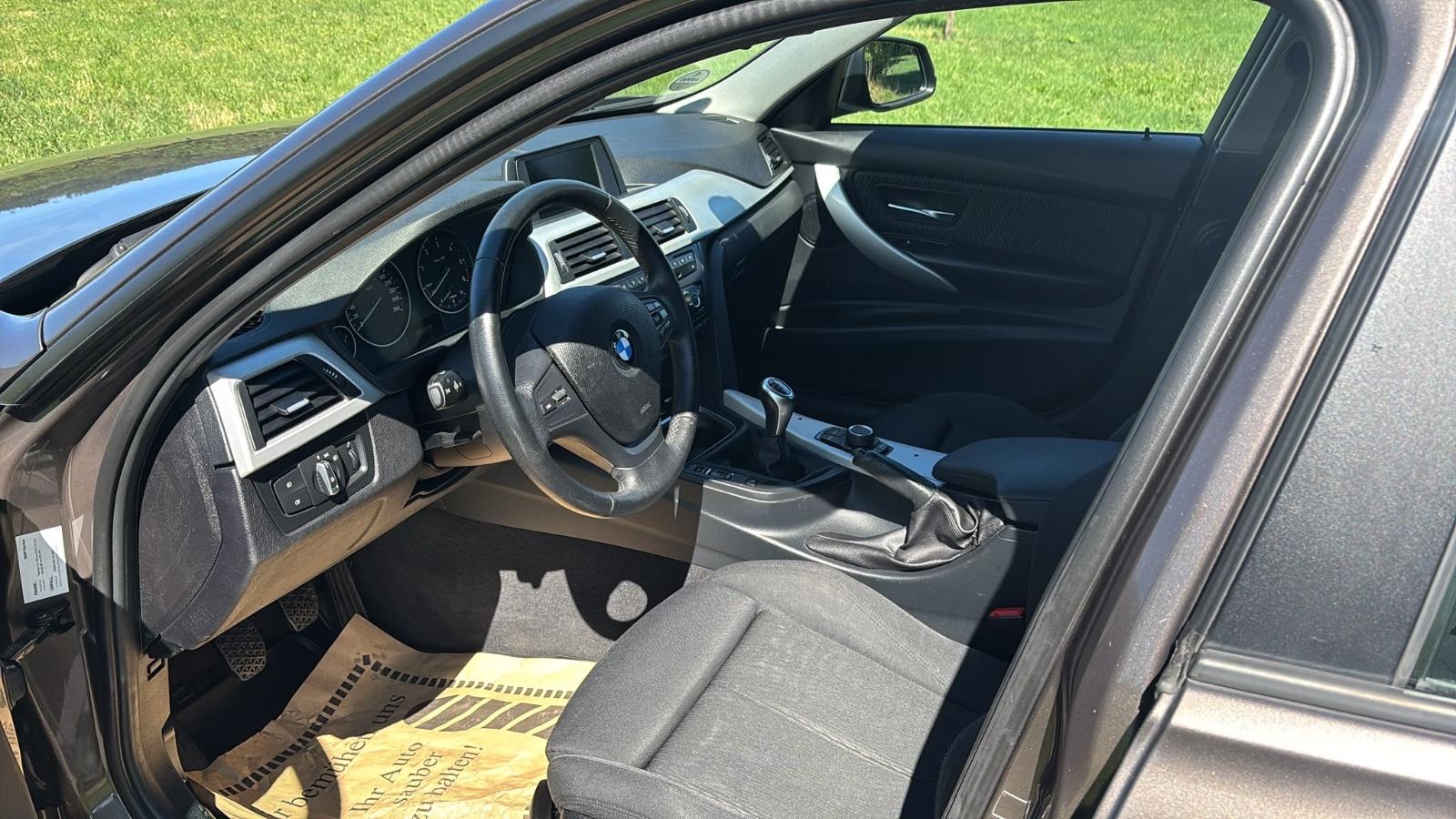 BMW 318d Touring  1. Hand Tüv neu
