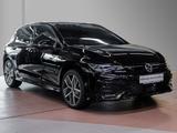 Volkswagen Golf VIII R-Line 1.5l eTSI  - Volkswagen Golf: Golf1
