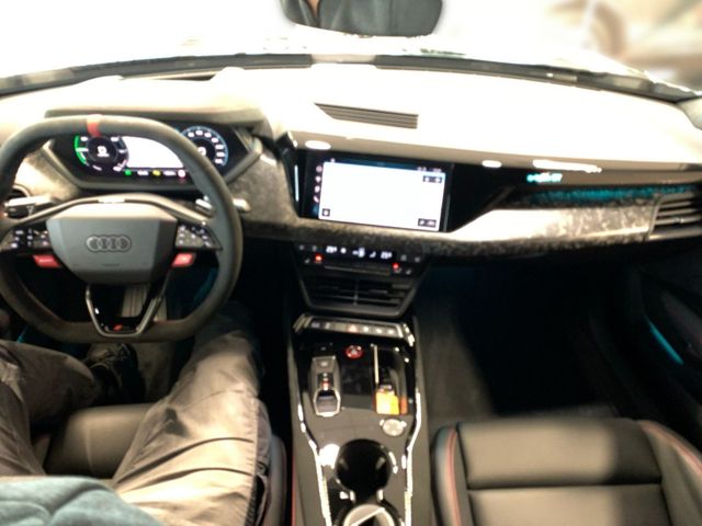 RS e-tron GT PERFORMANCE +MATRIX+WABEN+KERAMIK++