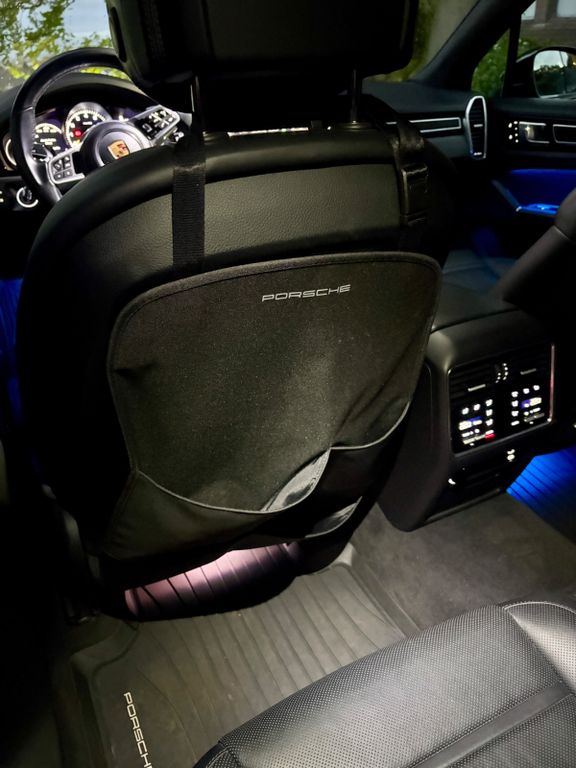 PORSCHE Cayenne 2022