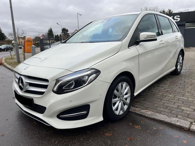 Mercedes-Benz B 180 Aut. Style*LED*NAVI*AHK*PDC*