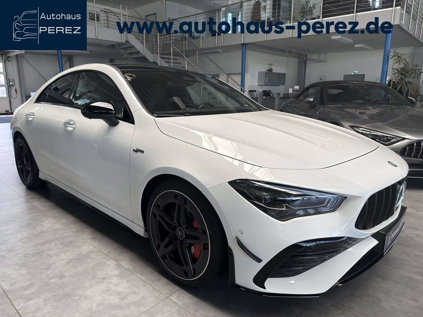 MERCEDES-BENZ CLA 35 AMG 4M PREMIUM AERODYNAMIK-PANORAMA-NIGHT