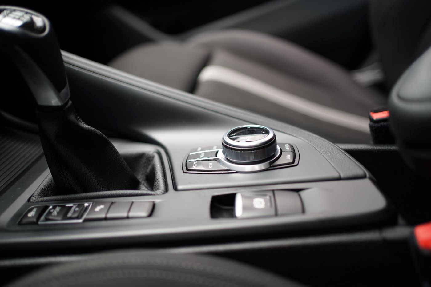 Fahrzeugabbildung BMW X1 18i Advantage +Sportsitze+LED+Parkassistent+