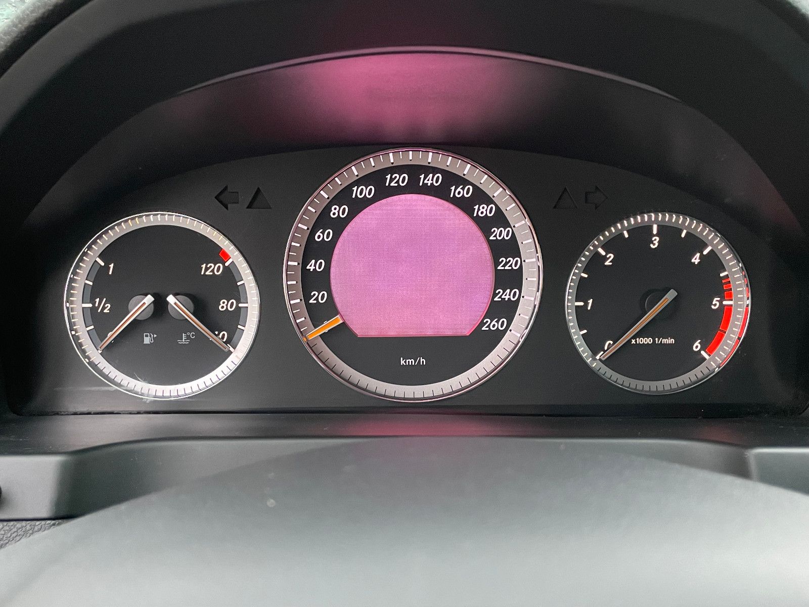 Fahrzeugabbildung Mercedes-Benz C 200 CDI Limo Navi Klima *KUNDENAUFTRAG*