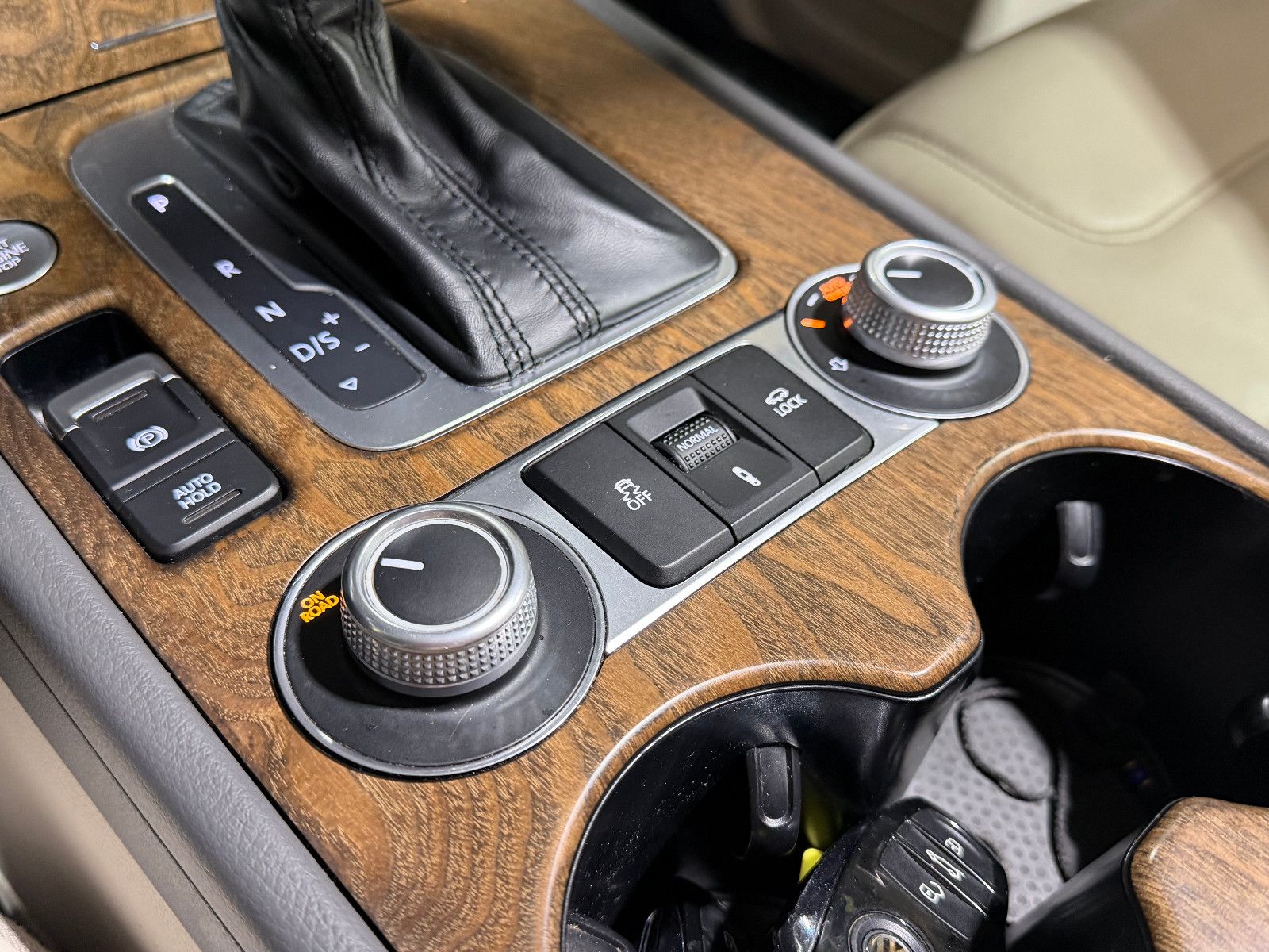 Fahrzeugabbildung Volkswagen Touareg V8 TDI /PANO7MEMORY/360°KAM/DYNAUDIO