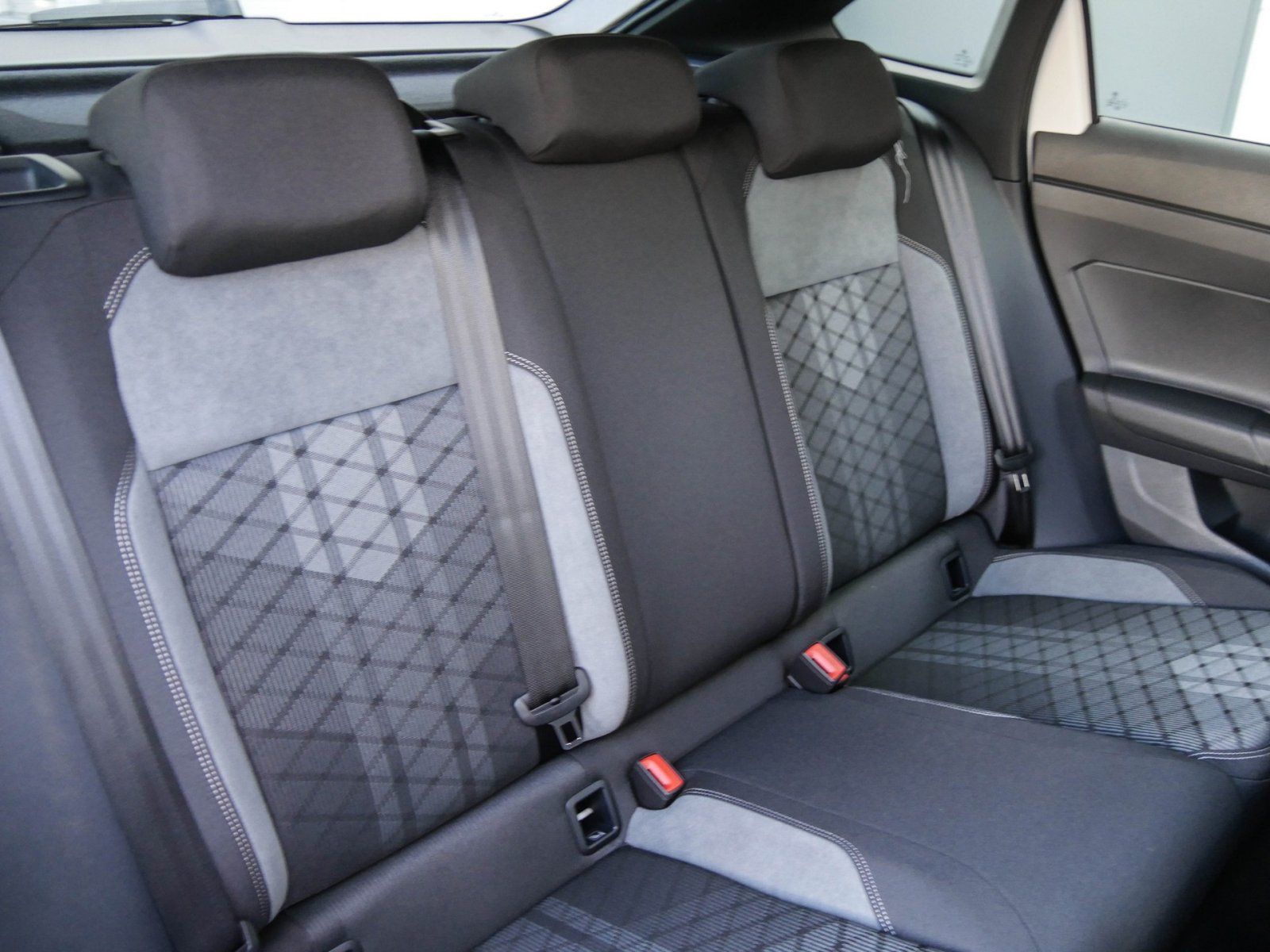 Volkswagen Taigo - Bild 4