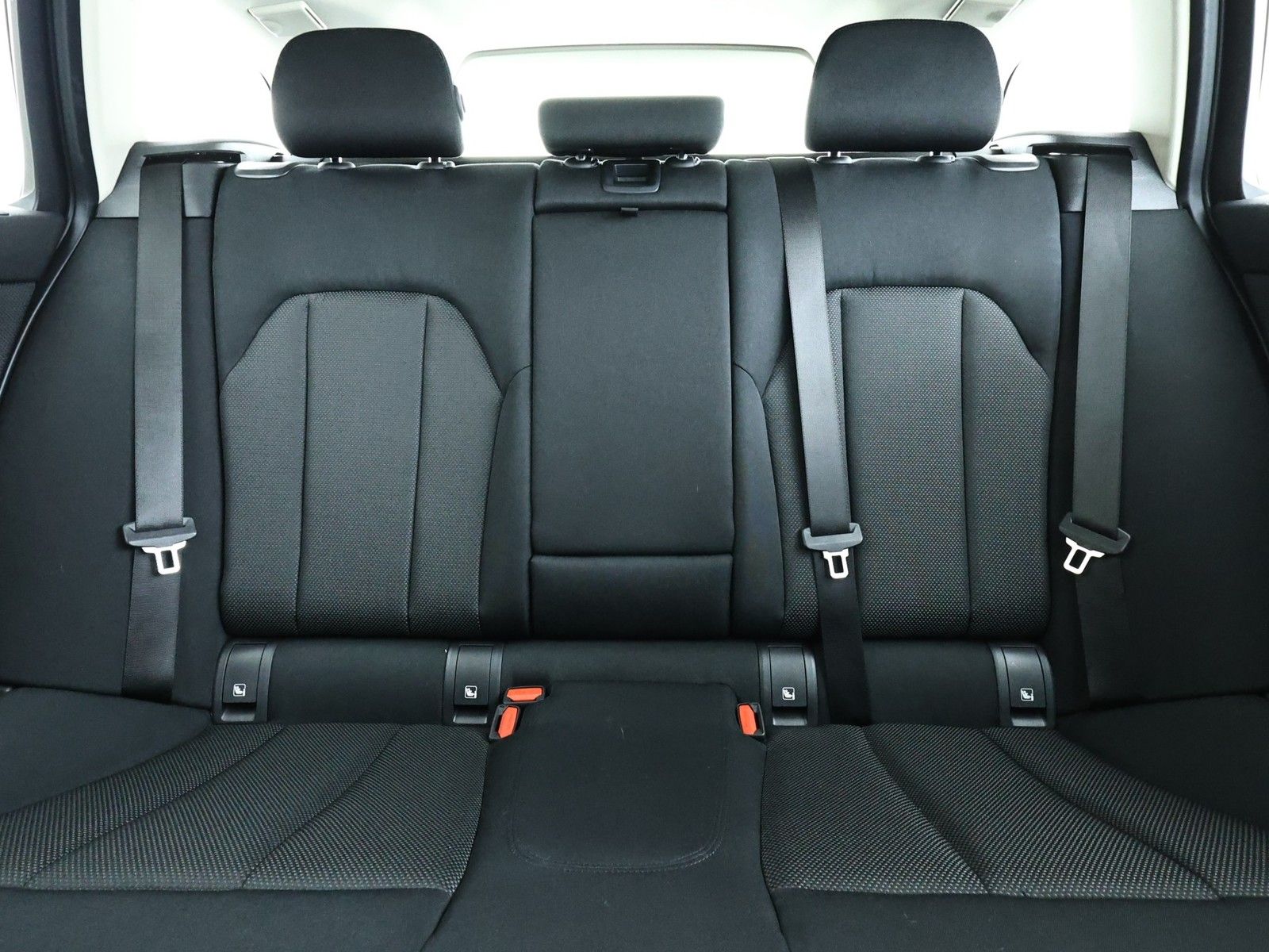 BMW 330e   LED|Navi|CarPlay|Sitzhzg foto 15