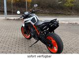 KTM 890 Duke R inklusive Zubehör - KTM 890 DUKE