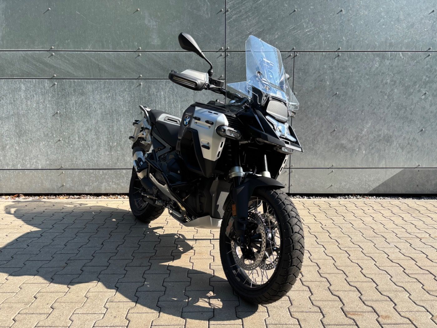 Fahrzeugabbildung BMW R 1300 GS Adventure Triple Black ASA 3 Pakete Ad