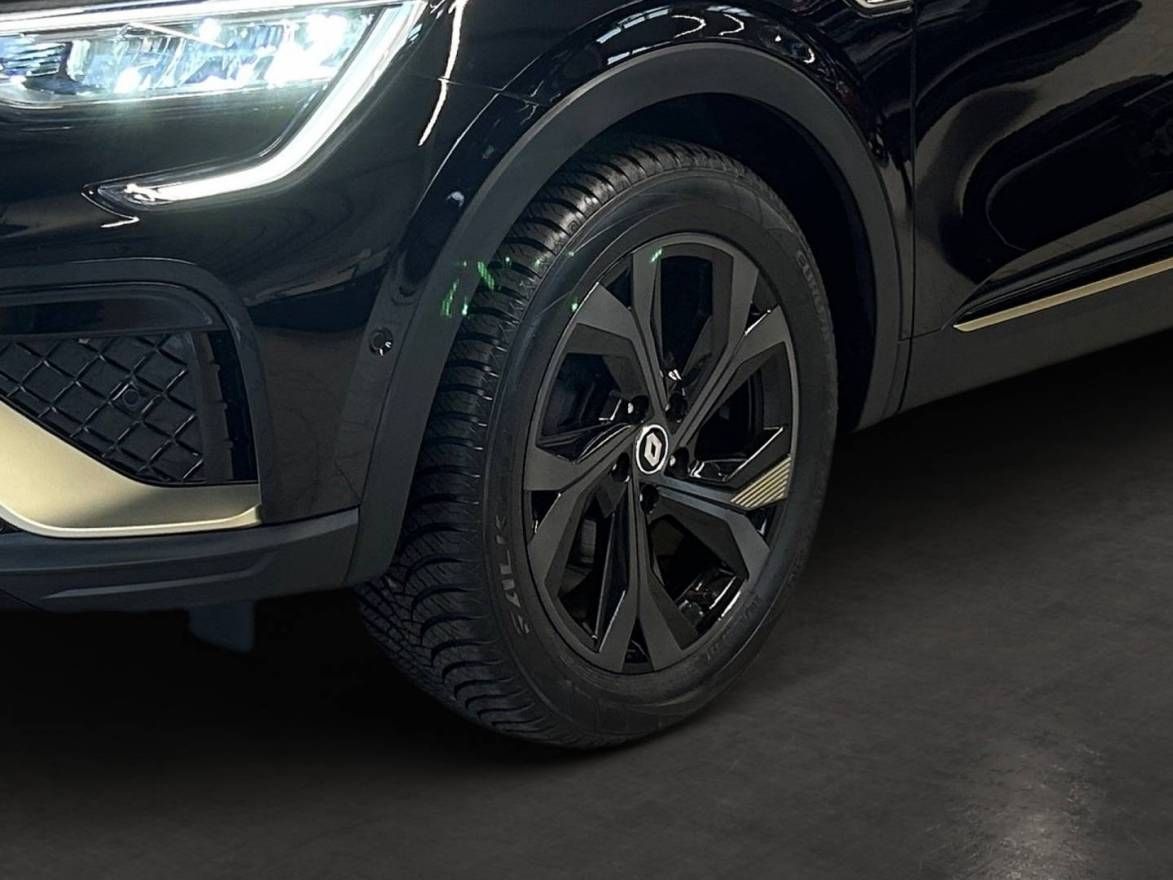 Fahrzeugabbildung Renault ARKANA E-TECH engineered hybrid 145