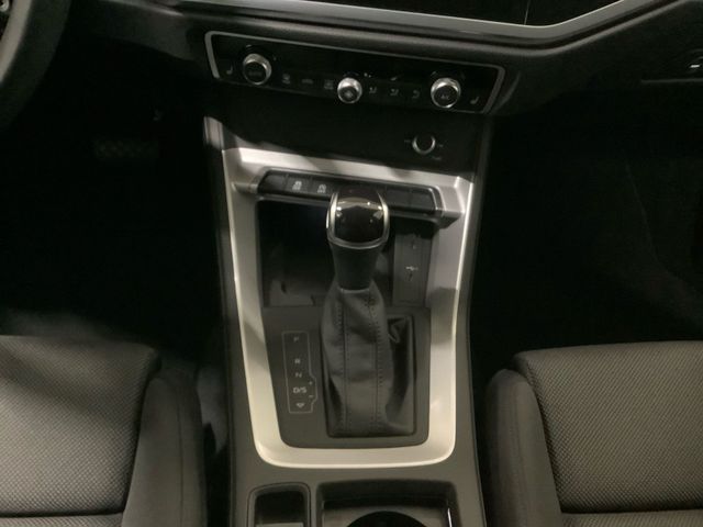 Q3 advanced 35 TFSI 110 kW S tronic,GRA,CarPlay