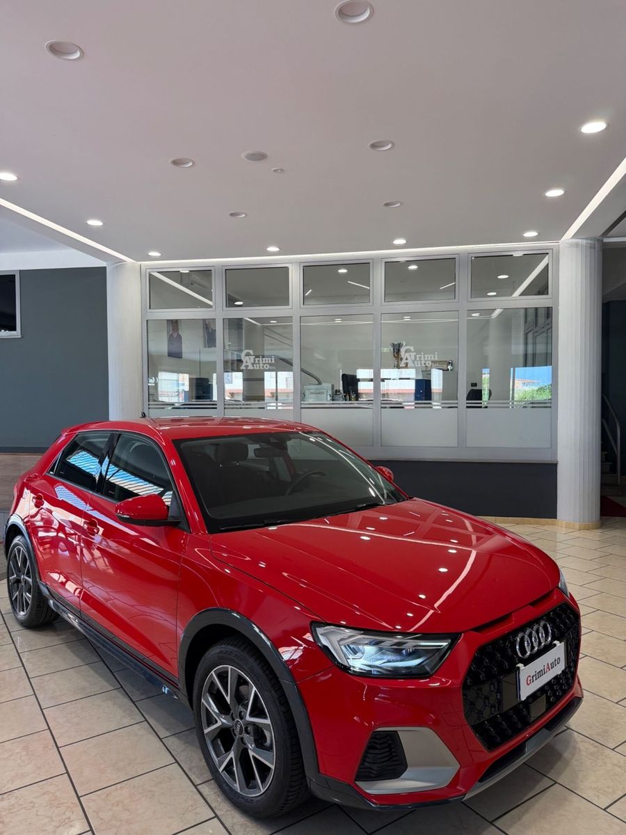 Other Audi A1 allstreet 30 TFSI Identity Contrast