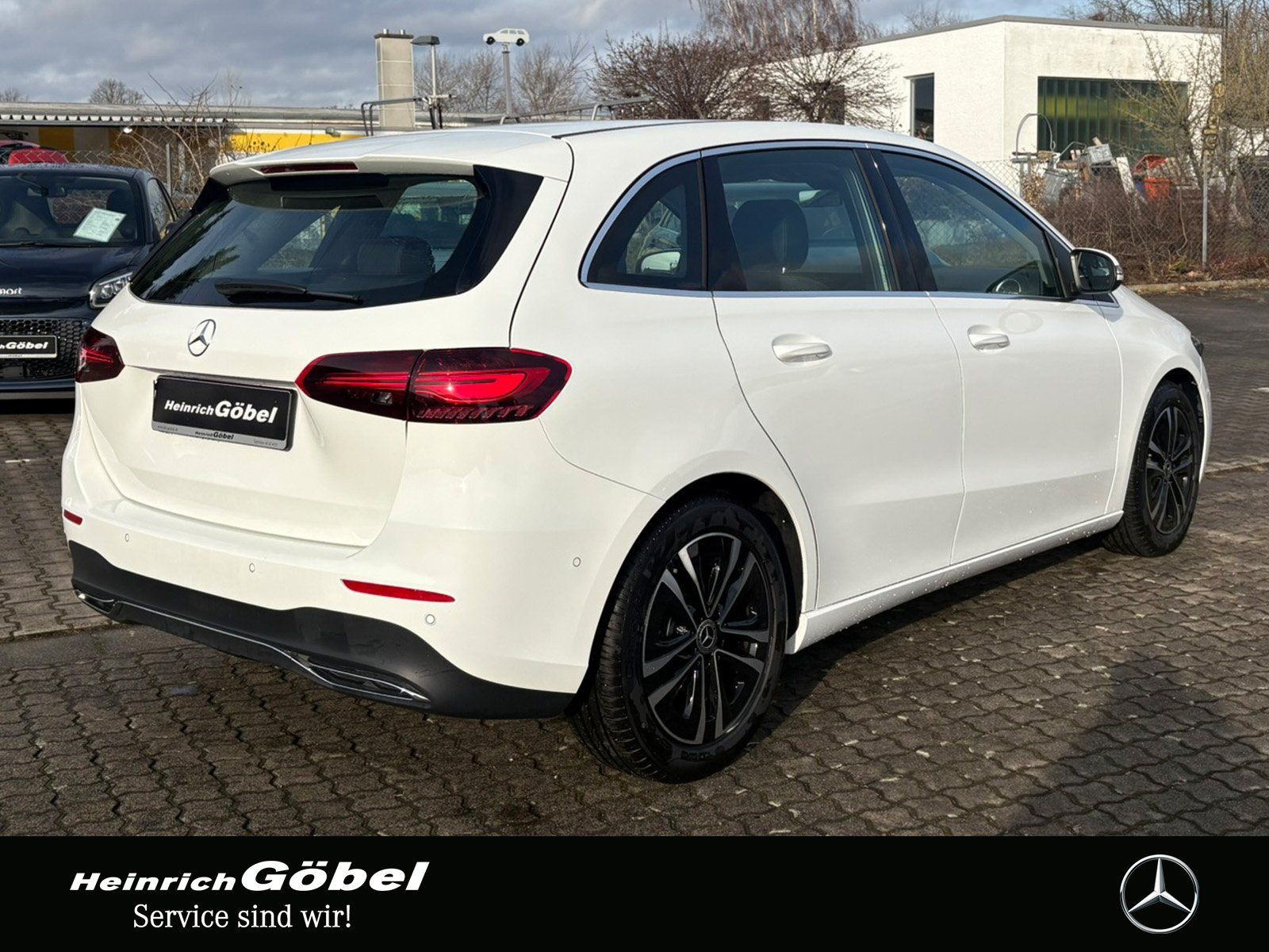 Fahrzeugabbildung Mercedes-Benz B 180 PROGRESSIVE*FAP*APPLECAR-PLAY*KAMERA*DISTR