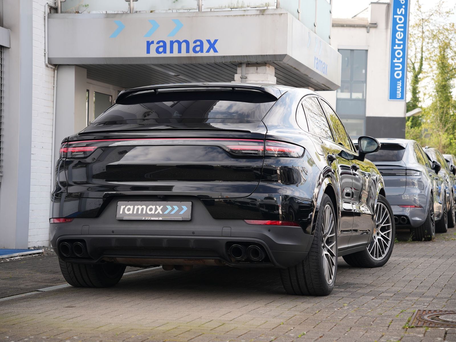 Porsche E-Hybrid Coupé PLATINUM-INNO-PDCC-SPORTABG.-VOLL foto 9