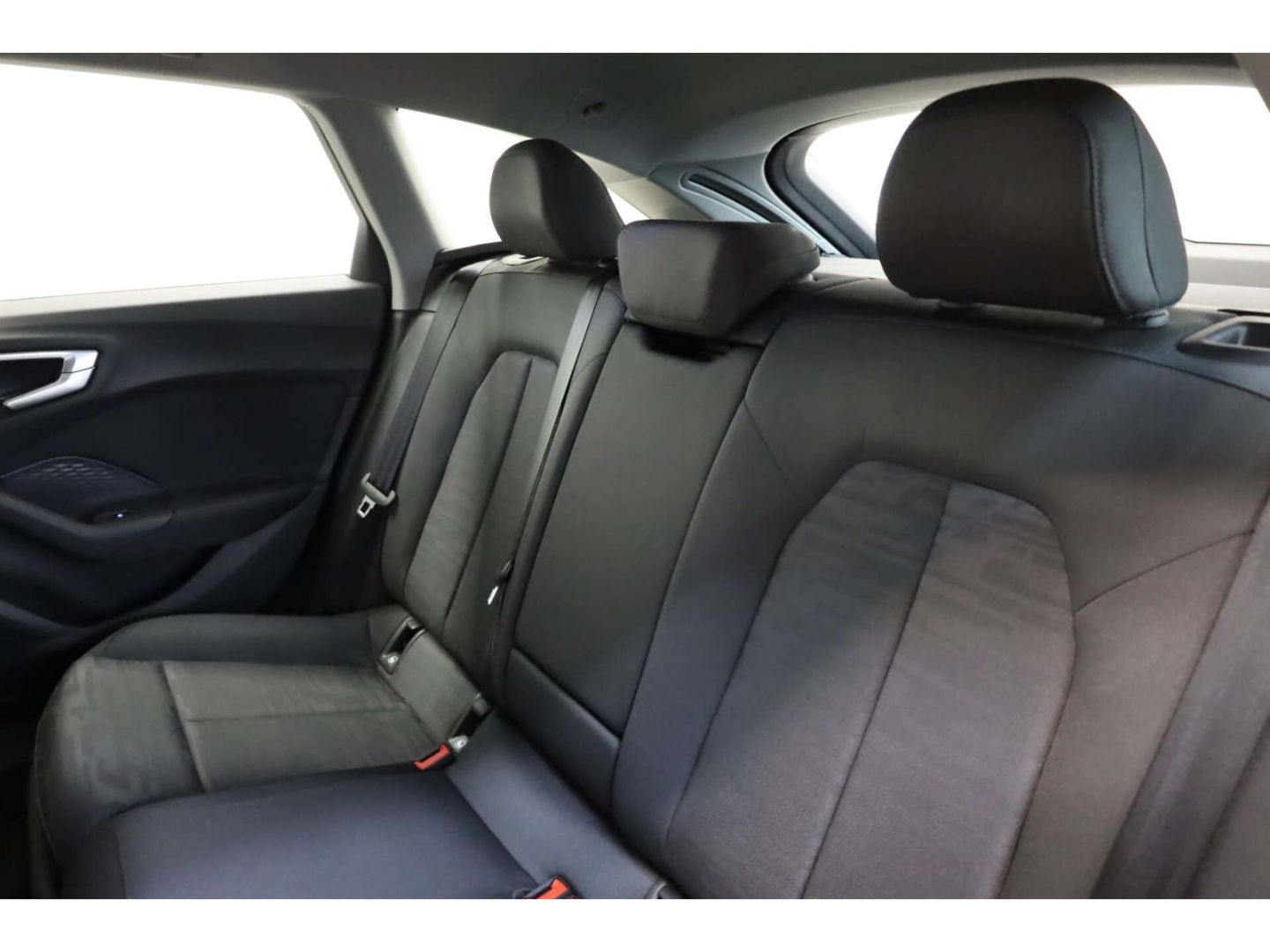 Audi A5 Avant TFSI RFK/18''/AHK-Vorb./Ele.Sportsitze foto 11