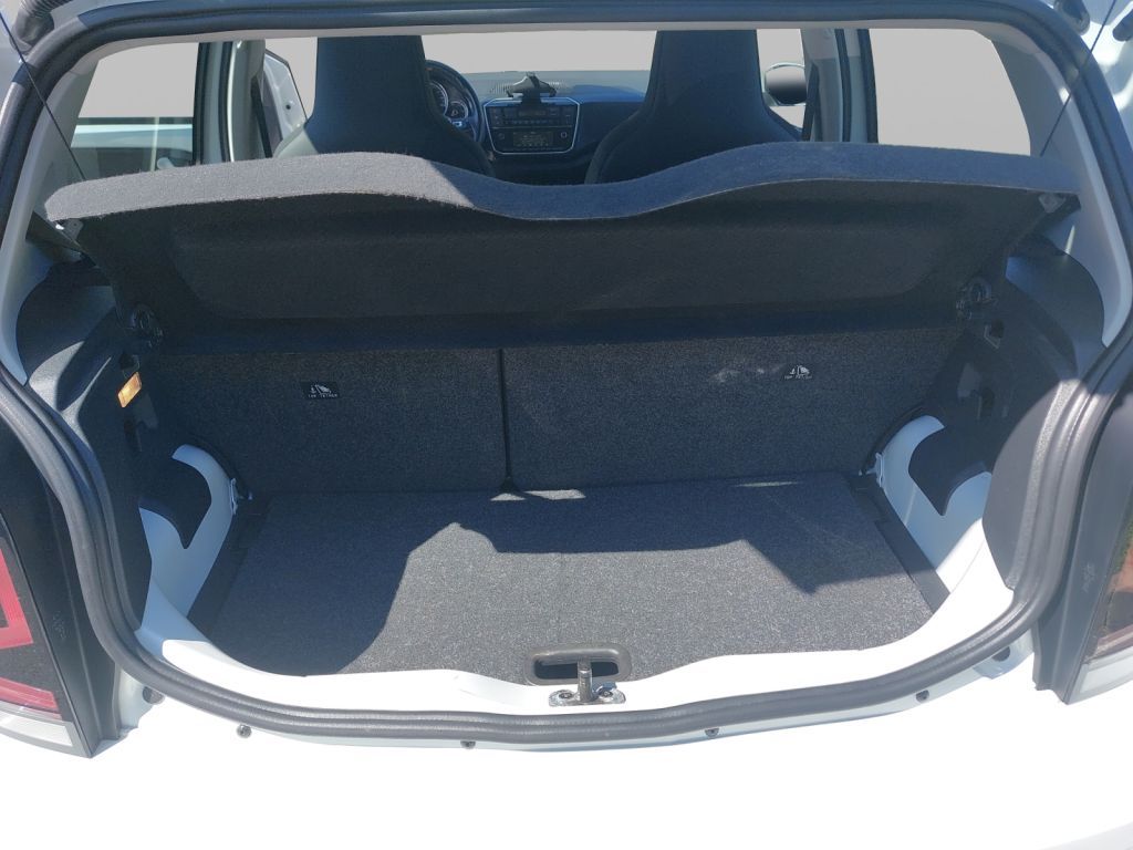 Fahrzeugabbildung Volkswagen e-up CCS-Ladedose Sitzheizung,Climatronic,DAB