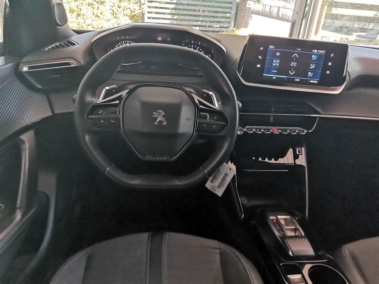 Peugeot 2008 diesel 130 S&S EAT8 Allure 2023 imagem 3