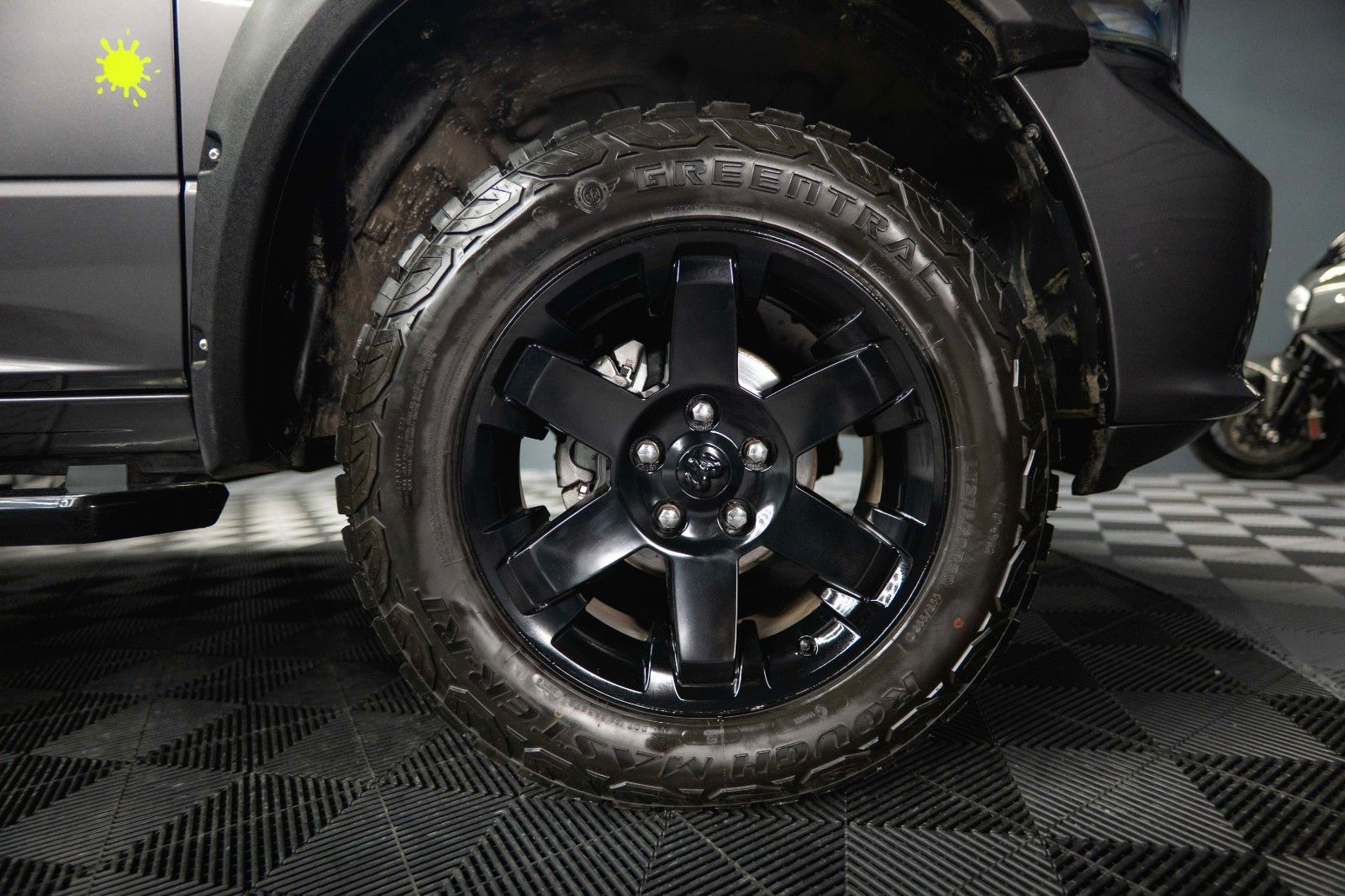 Fahrzeugabbildung Dodge RAM 5.7 V8 HEMI 4x4 Sport OFFROAD Night WARLOCK