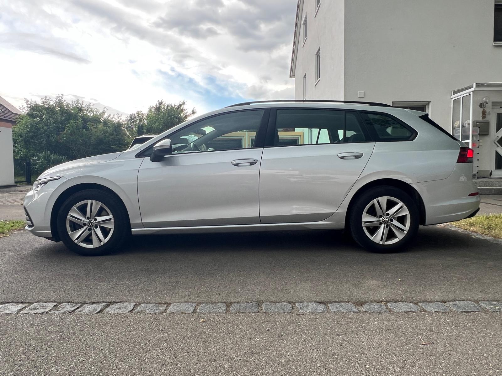 Volkswagen Golf VIII 2.0 TDI Variant 2.0 TDI AHK, LED, NAVI