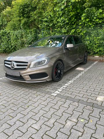 MERCEDES-BENZ Mercedes A200 AMG automatik