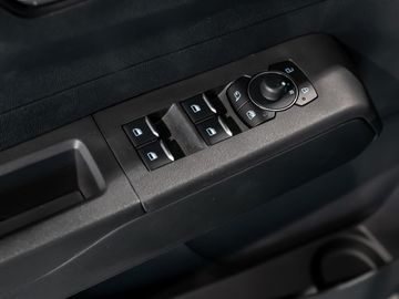 Ford Tourneo Courier Active Navi Kamera AHK Sitzhzg.