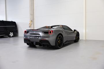 صورة 9 لـ 2016 Ferrari 488 SPIDER