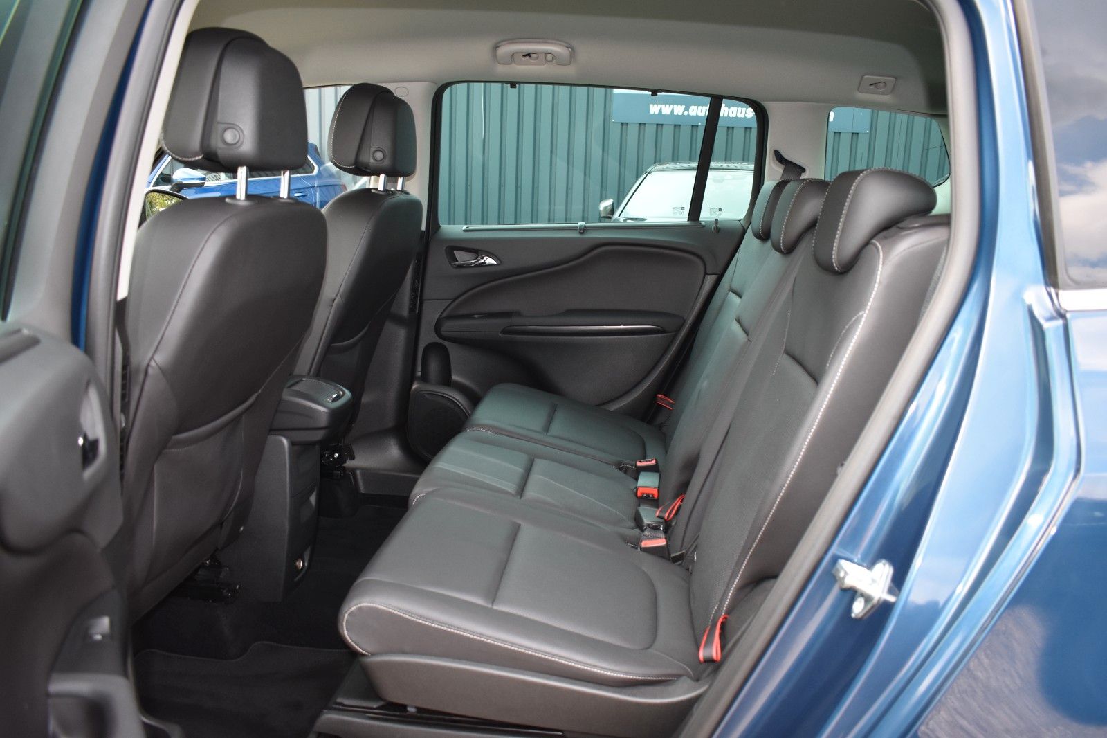 Fahrzeugabbildung Opel Zafira C Tourer OPC Business Innova Kamera 7 Sit