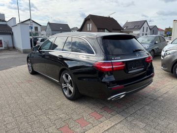 Mercedes E 200 - 6