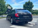 Skoda Superb 1.6 TDI Ambition Combi Ambition - gebrauchte Skoda Superb aus dem Jahr 2011