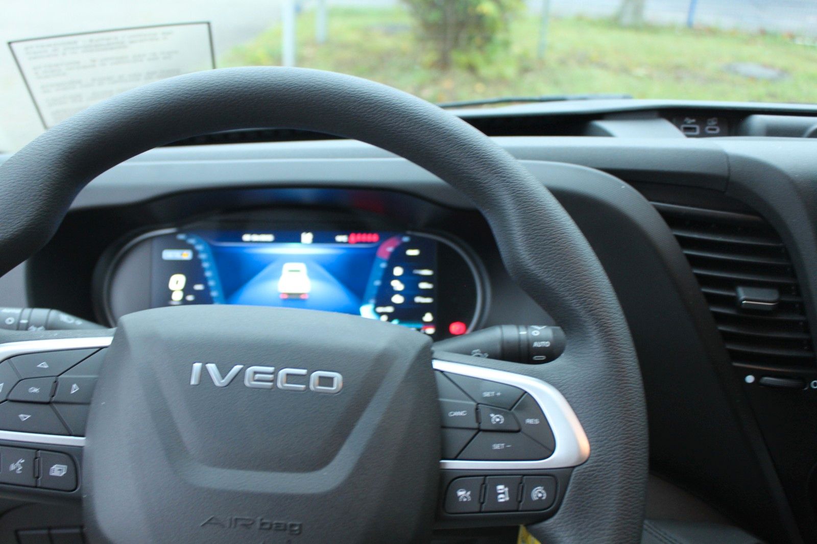Fahrzeugabbildung Iveco Daily 70 C 18H D Schiebeplateau