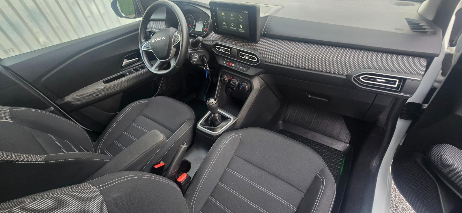 Dacia Logan Limousine Expression 90PS LED Android PDC