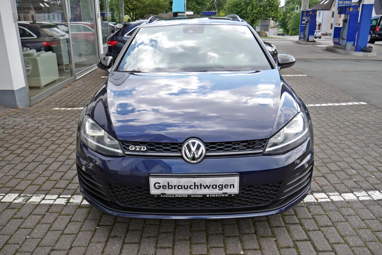 Volkswagen Golf Variant VII 2.0 TDI GTD Pano AHK Standhzng.