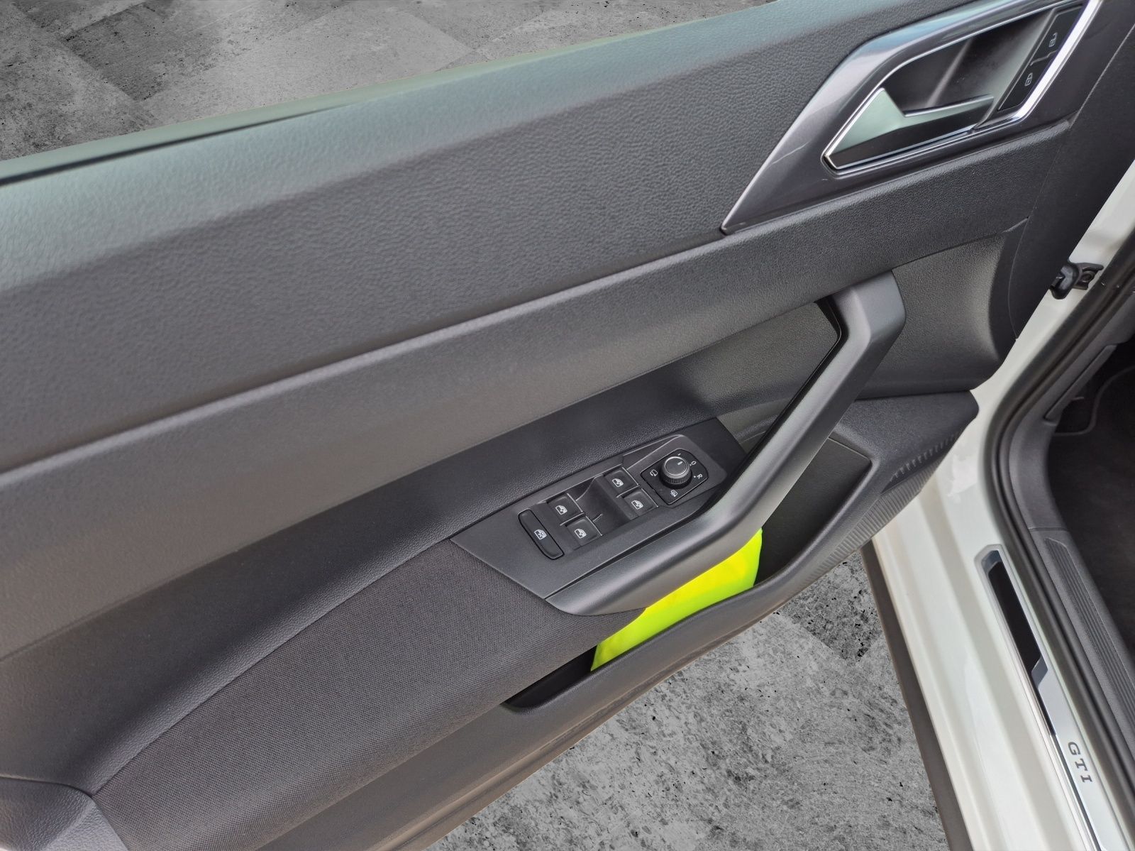 Fahrzeugabbildung Volkswagen Polo GTI DSG Matrix Navi AID ACC RFK SH 18"