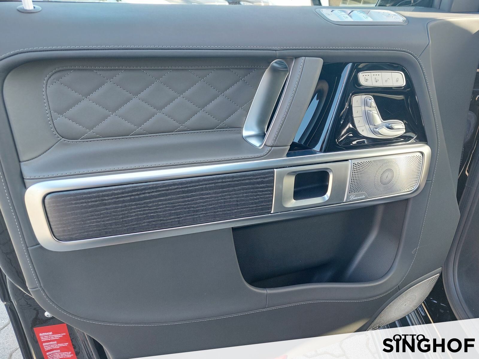 Fahrzeugabbildung Mercedes-Benz G 450 d AMG +Superior+Night+AHK+dyn.LED+360°+20"