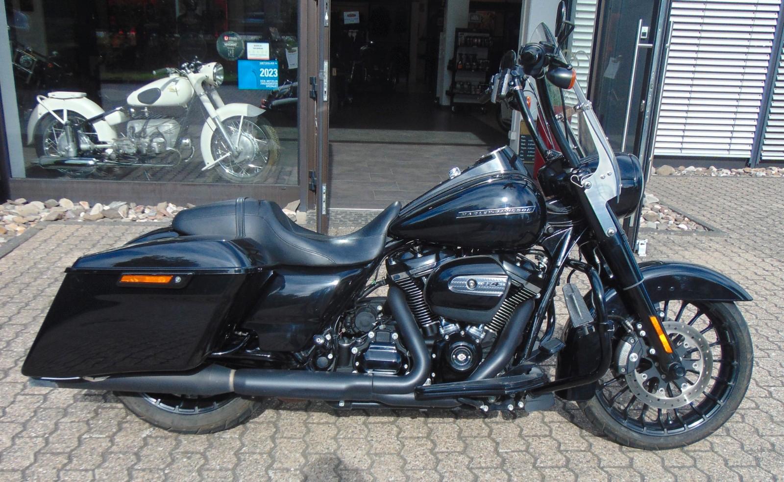 Harley-Davidson FLHRXS Road King Special
